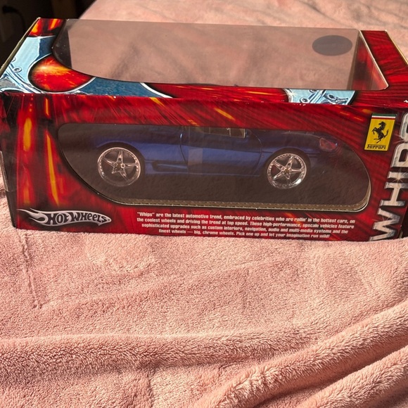 Ferrari Hot Wheels 360 Modena Blue Toy Car - Picture 6 of 9